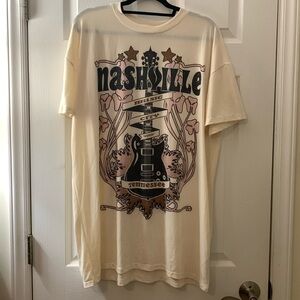 Nashville tunic tee sz M